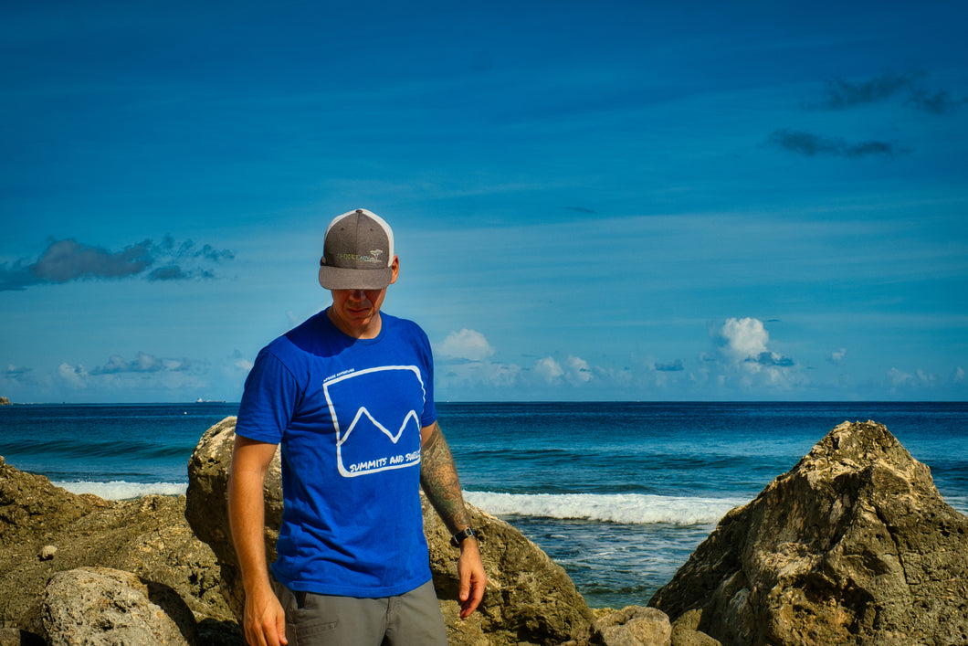 SUMMITS AND SWELLS Sketch Mountain Tee